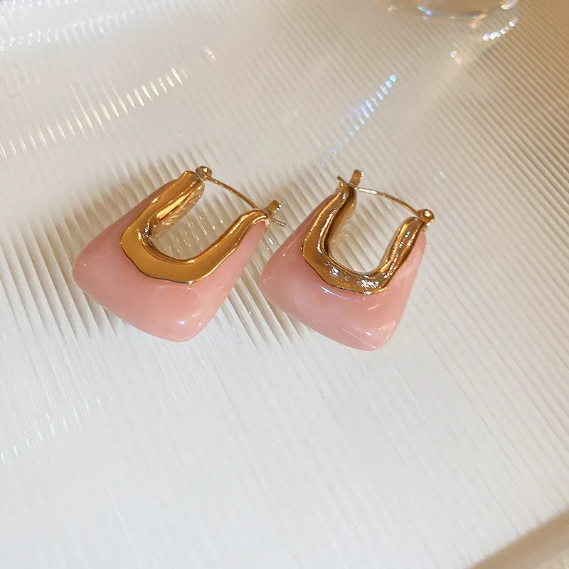 U-shape vintage style earrings
