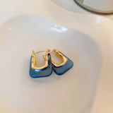 U-shape vintage style earrings