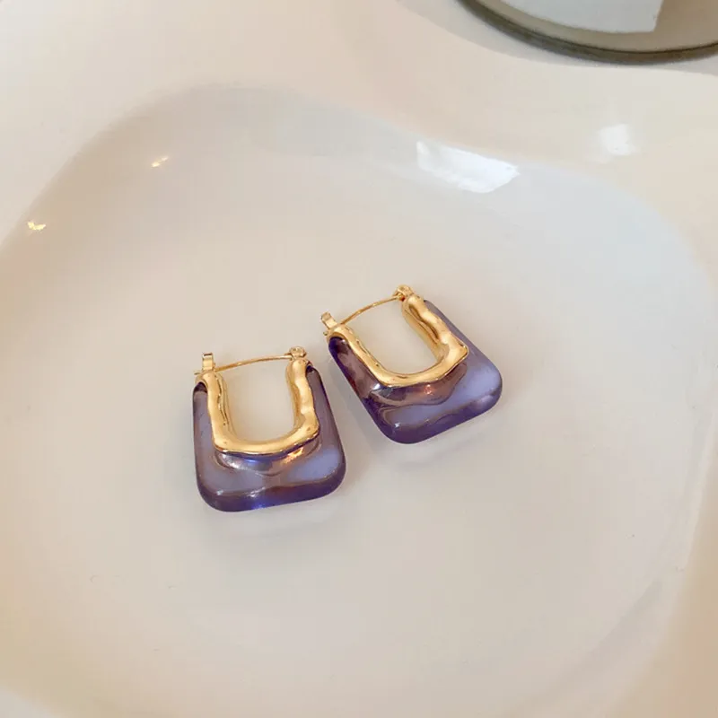 U-shape vintage style earrings